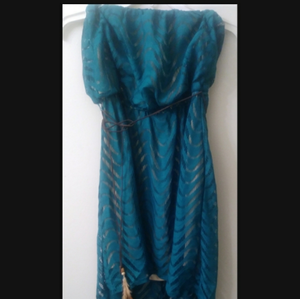 Turquoise strapless long tail Windsor dress
